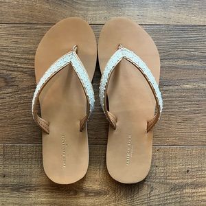 NWOT American Eagle Flip Flops